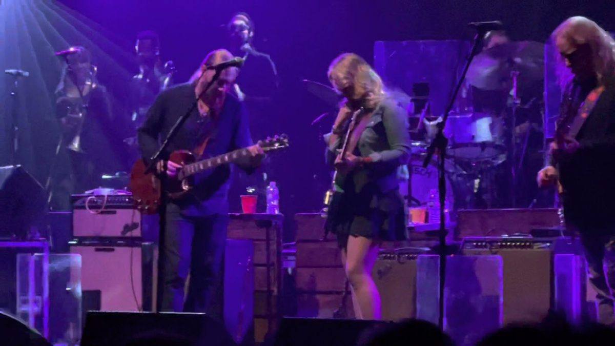 Tedeschi Trucks Band w/ Warren Haynes - Dreams (10/9/21)
