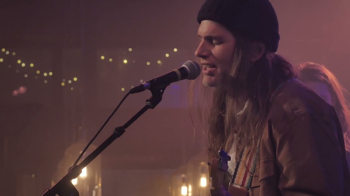 Fruit Bats – On the Avalon Stairs (Icehouse Sessions)