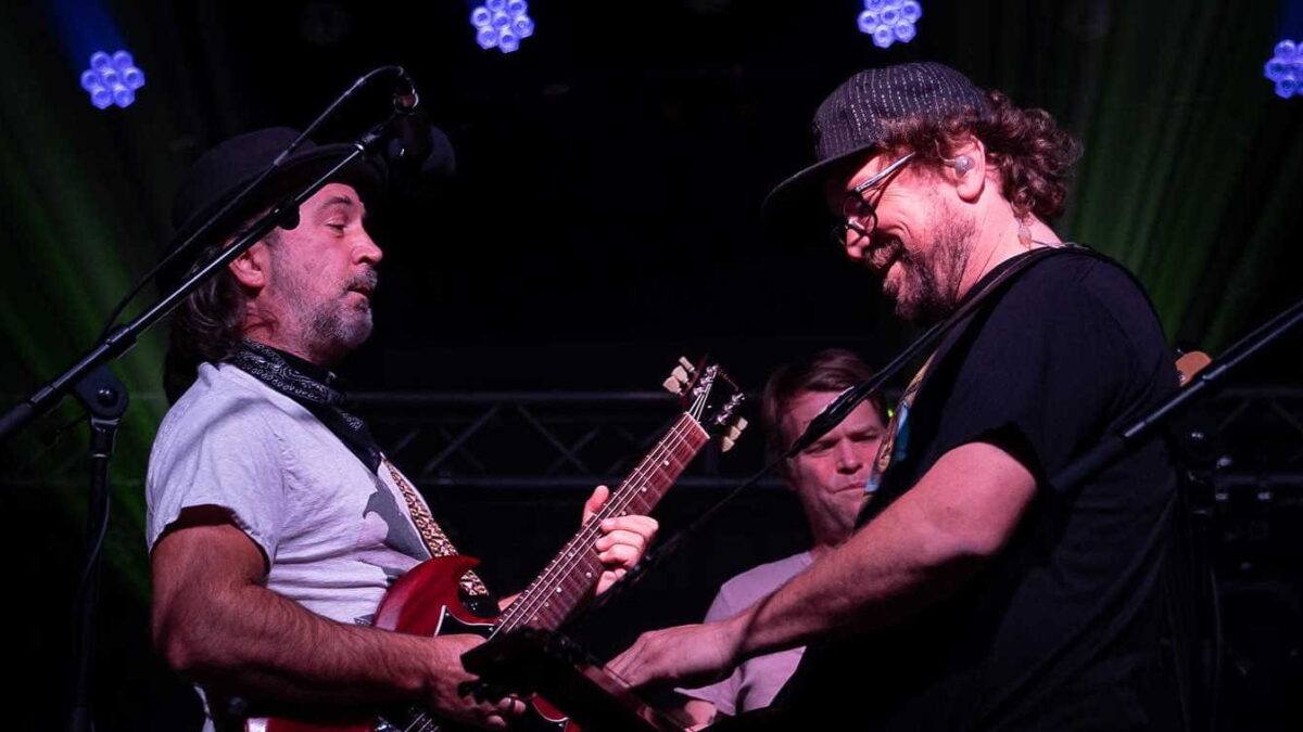 Greensky Bluegrass Welcomes Holly Bowling & Pete Kartsounes In Bend