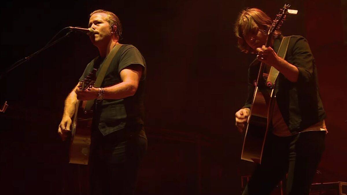 Watch Jason Isbell & Sadler Vaden Perform ‘Tour Of Duty’ At Red Rocks: Pro-Shot Video