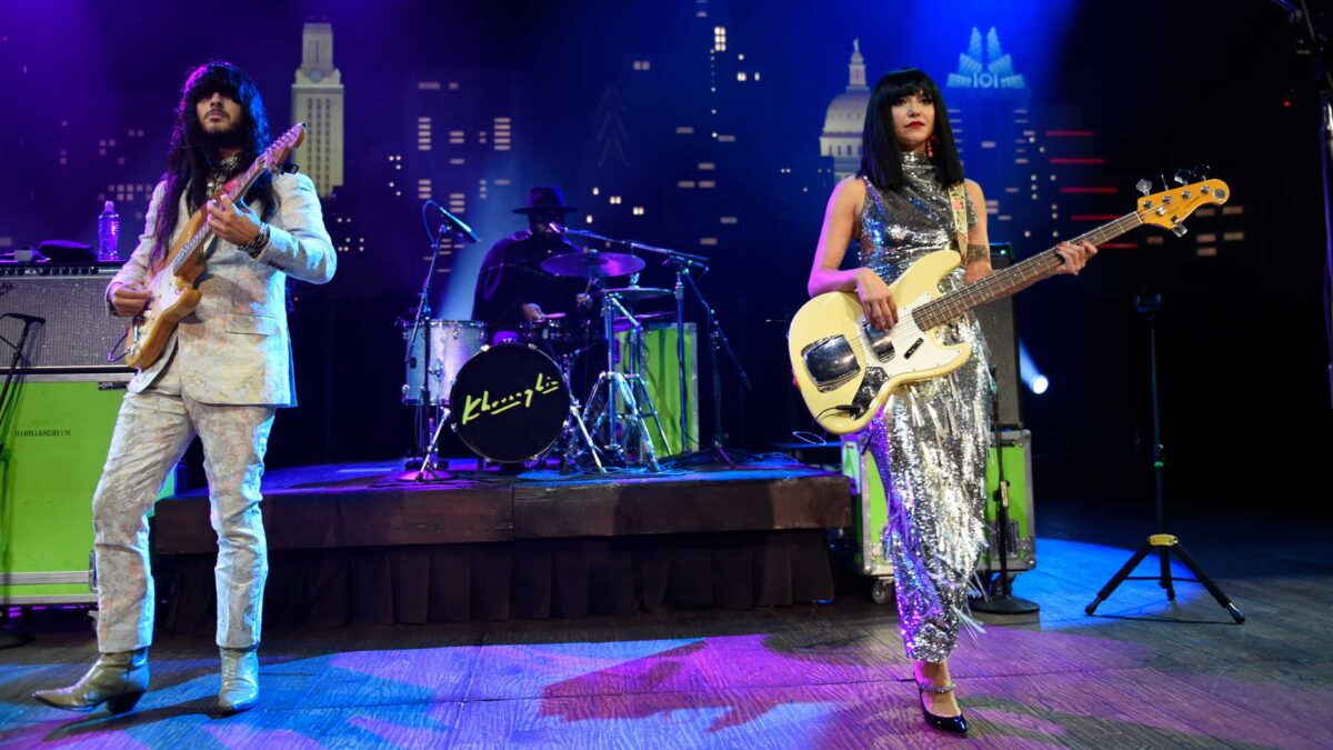 Khruangbin Performs ‘White Gloves’ On ‘Austin City Limits’: Exclusive Video Premiere