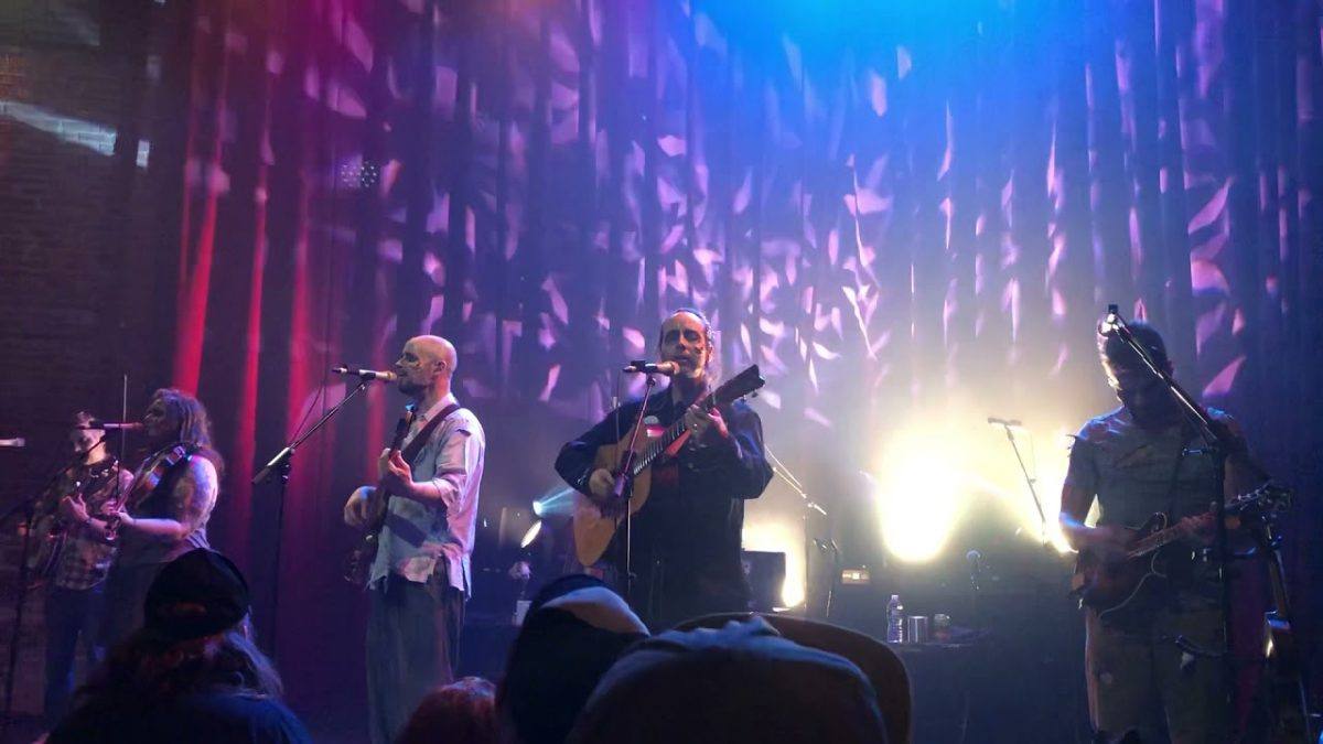 Yonder Mountain String Band - Touch Of Grey (Grateful Dead cover)