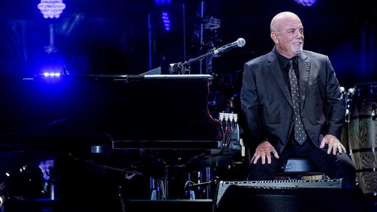Billy Joel Extends Madison Square Garden Residency With December 2022 Concert