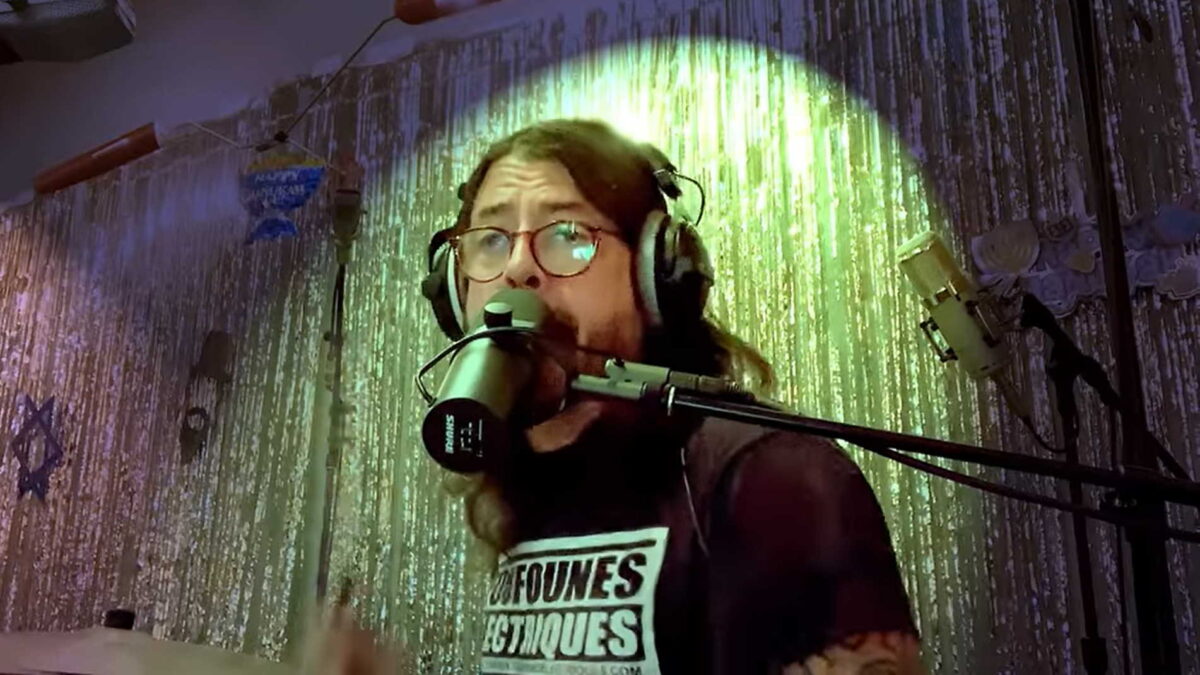 Dave Grohl & Greg Kurstin Cover Van Halen For ‘Hanukkah Sessions’