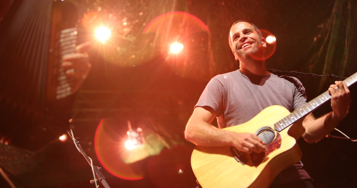 Jack Johnson Reschedules Tour Dates Due To COVID19