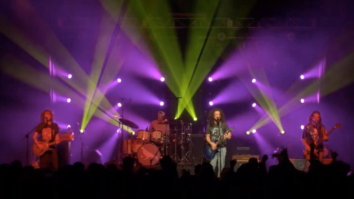 Pigeons Playing Ping Pong Launch New Year’s Eve Run In Asheville