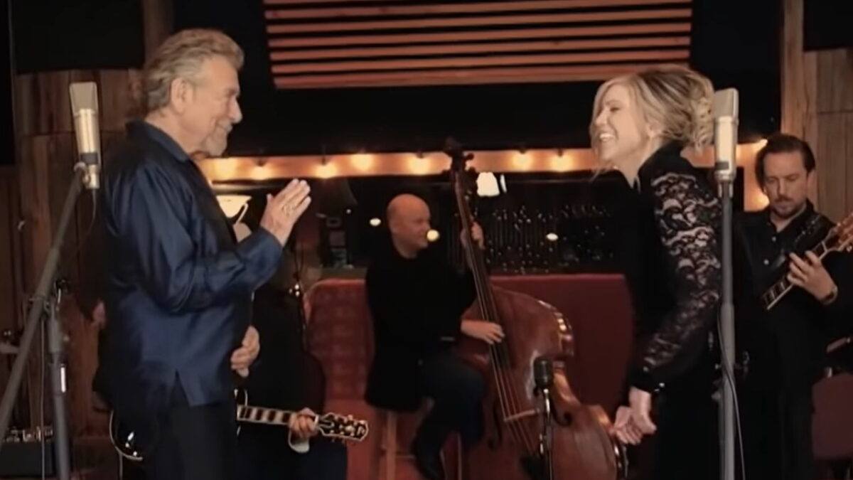 Robert Plant & Alison Krauss Perform 'Can't Let Go' On ‘Kelly Clarkson Show’