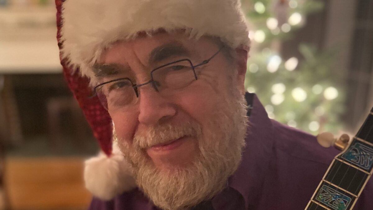 Tony Trischka Shares 2 New Holiday Songs