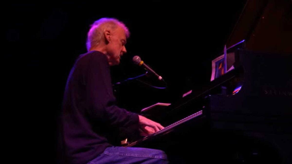 Bruce Hornsby Performs ‘Meds’ Live In November 2021: Pro-Shot Video