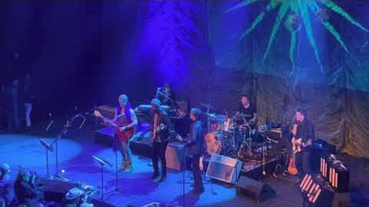 Gary Clark Jr. Plays Killing Floor With The Arc Angels (Austin TX)