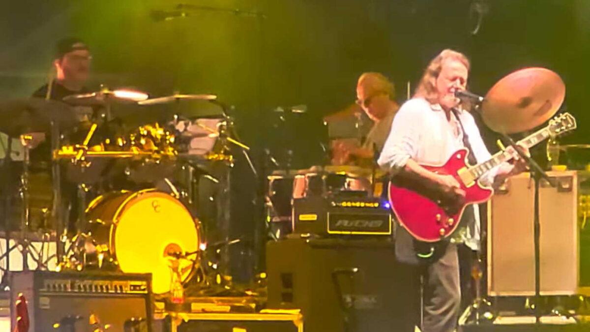 Widespread Panic Kicks Off Panic En La Playa 2022