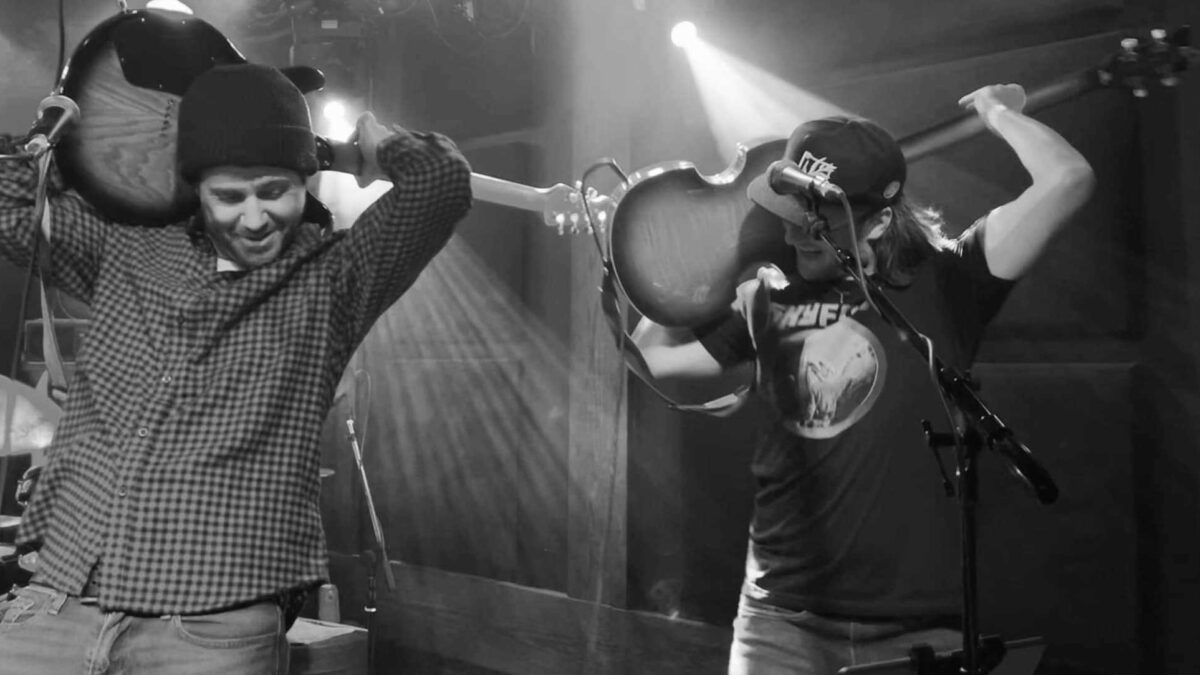 Neighbor Fits Debuts & ‘Abbey Road’ Medley Into Nectar’s Run
