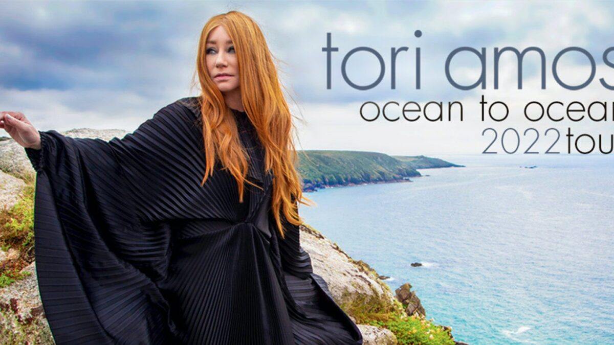 Tori Amos Confirms North American Tour 2022 & Performs ‘Tiny Desk (Home) Concert’