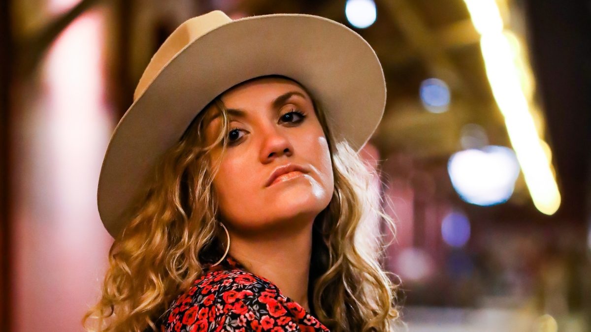 Abby Bryant & The Echoes