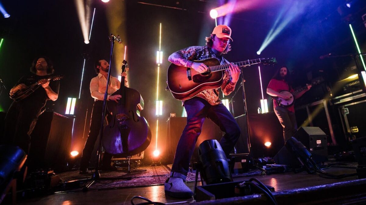 Billy Strings Leaves London With Cover Debut