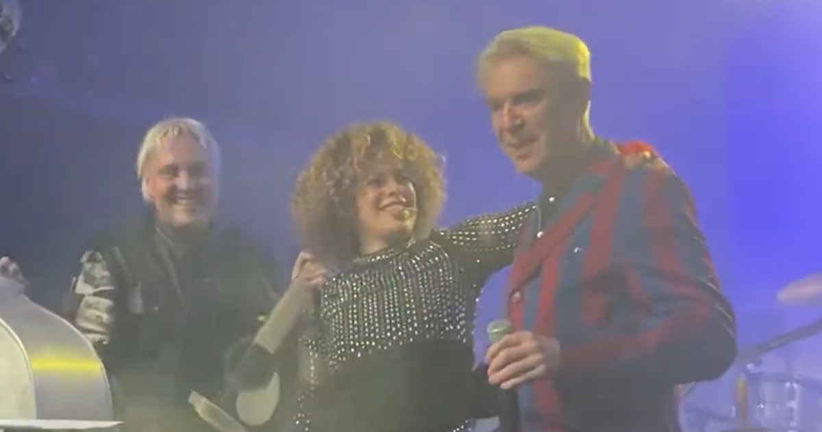 David Byrne Arcade Fire Give Peace A Chance