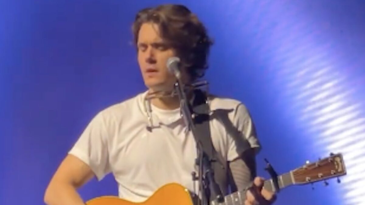 John Mayer Busts Out Beyoncé Cover In San Francisco