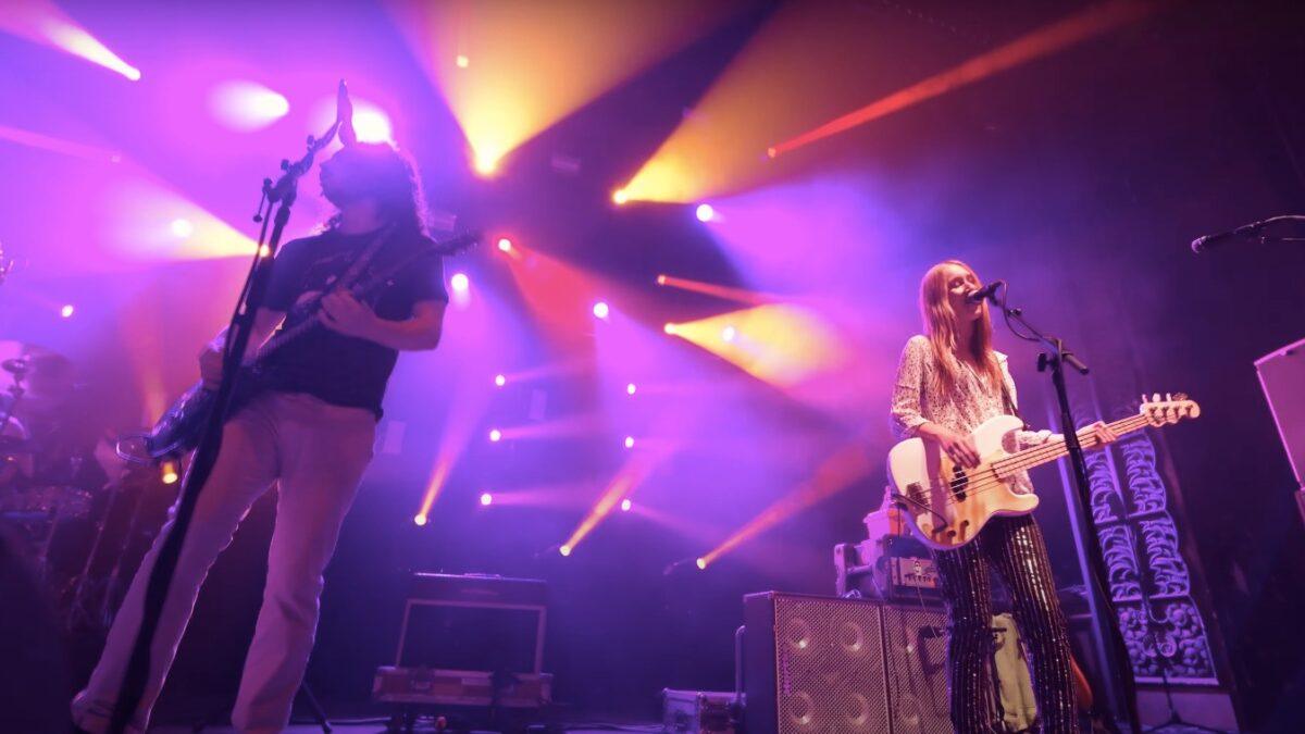 Watch Pigeons Playing Ping Pong & Karina Rykman Cover No Doubt In San Diego