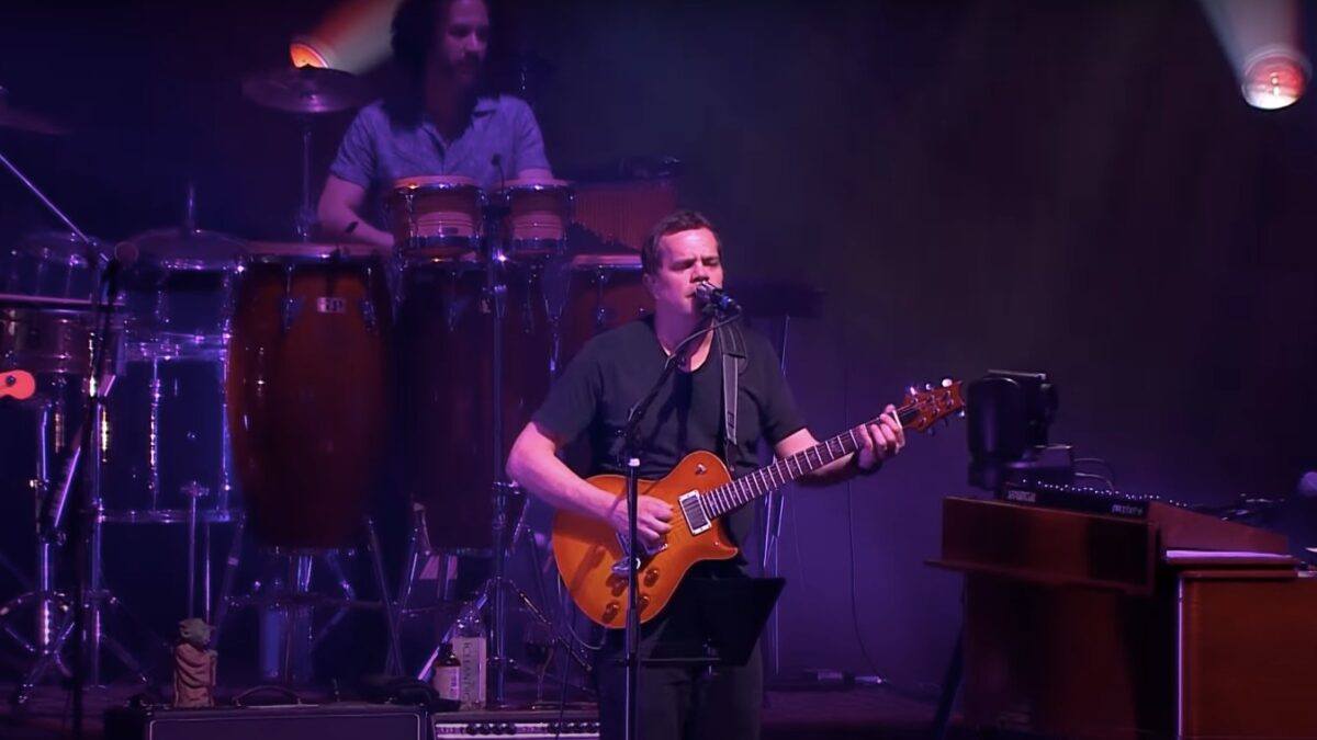 Watch Umphrey’s McGee Fit ‘Hajimemashite’ Into ‘1348’ In Iceland: Pro-Shot Video