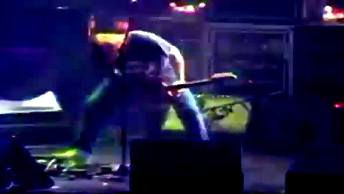 Phish - Island Tour 4/4/98 - Providence Civic Center - Providence, RI [Full Show] (Supercut) (AUD)