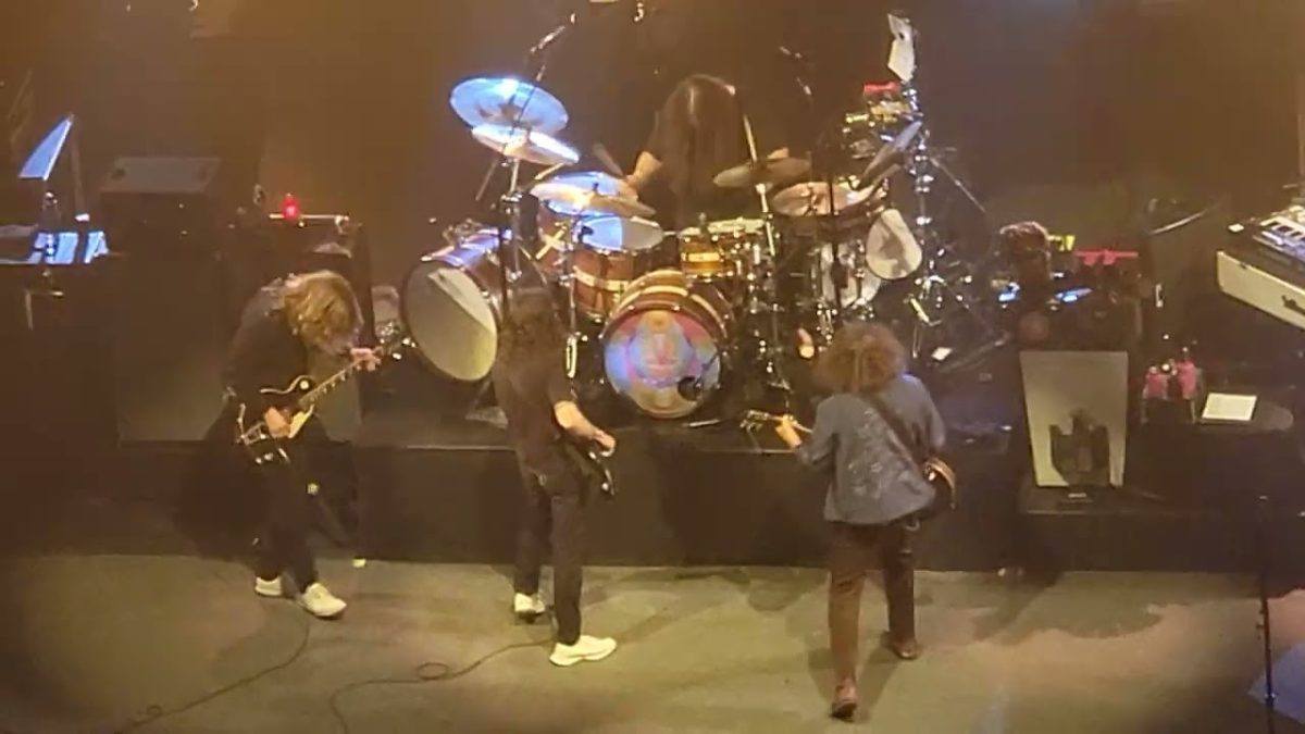 My Morning Jacket 4/19/22 Encore Victory Dance Dancefloors One Big Holiday Memphis Orpheum