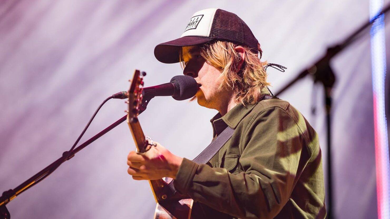 Billy Strings Details New Year’s Run 2022 In New Orleans