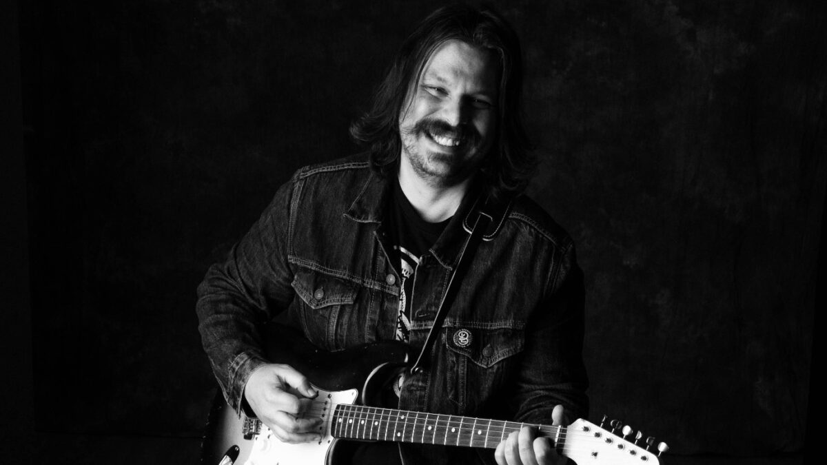 Greensky Bluegrass’ Dave Bruzza Details Debut Solo Release ‘Heart Of Santa Cruz’