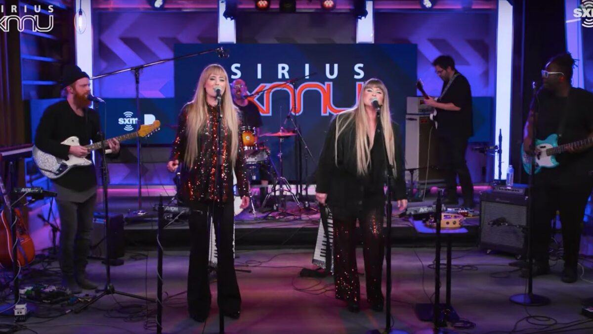 Watch Lucius Cover Dottie West For SiriusXM