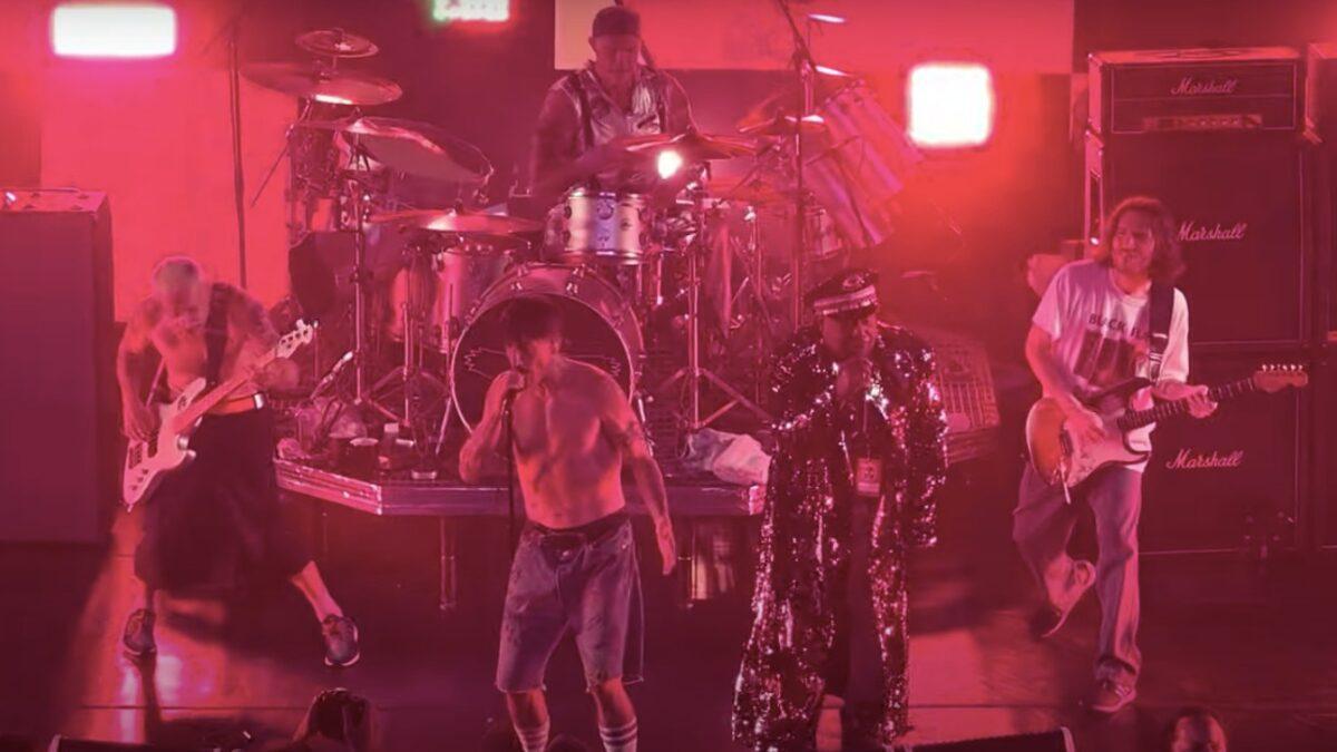 Red Hot Chili Peppers Welcome George Clinton At 1st Show With John Frusciante Since 2007