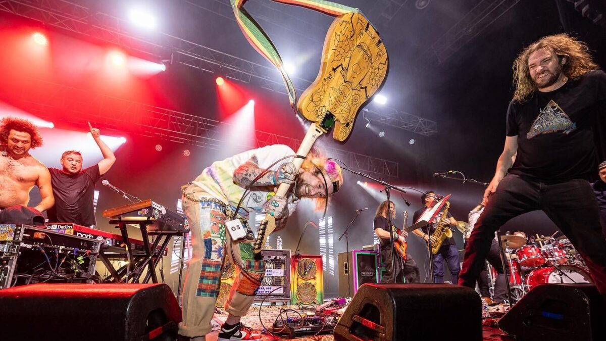 Twiddle + Andy Frasco & The U.N. Cover Nirvana In Richmond