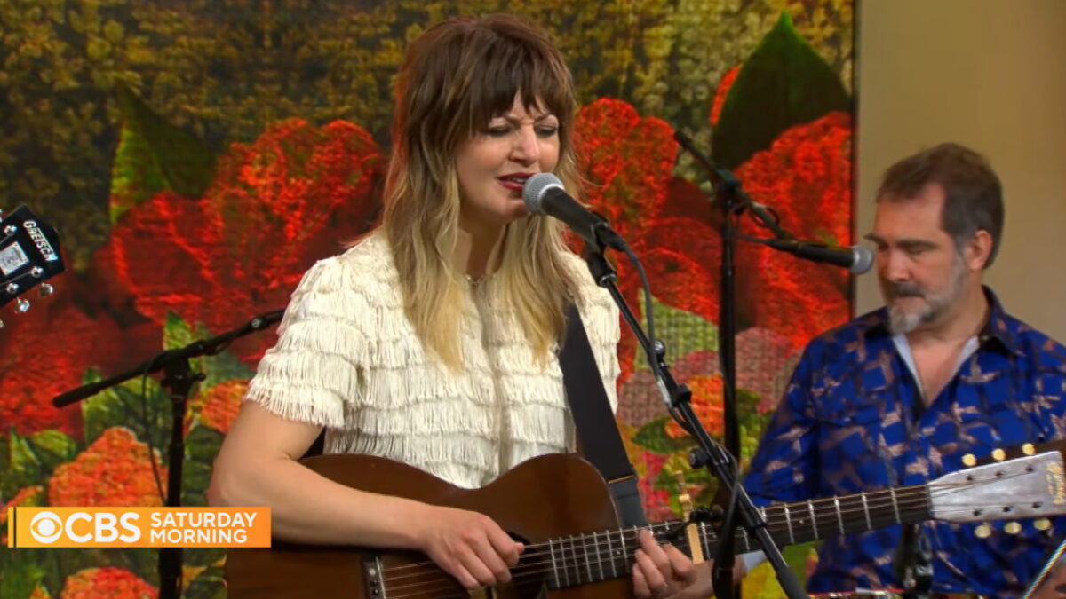 Anaïs Mitchell Appears On ‘CBS Mornings’