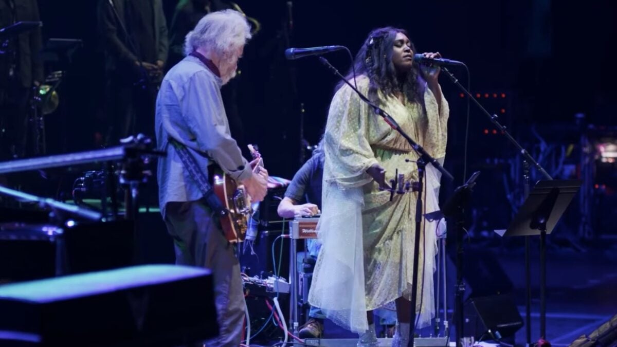 Watch Bob Weir & Wolf Bros With Brittney Spencer Perform ‘Looks Like Rain’ At Radio City