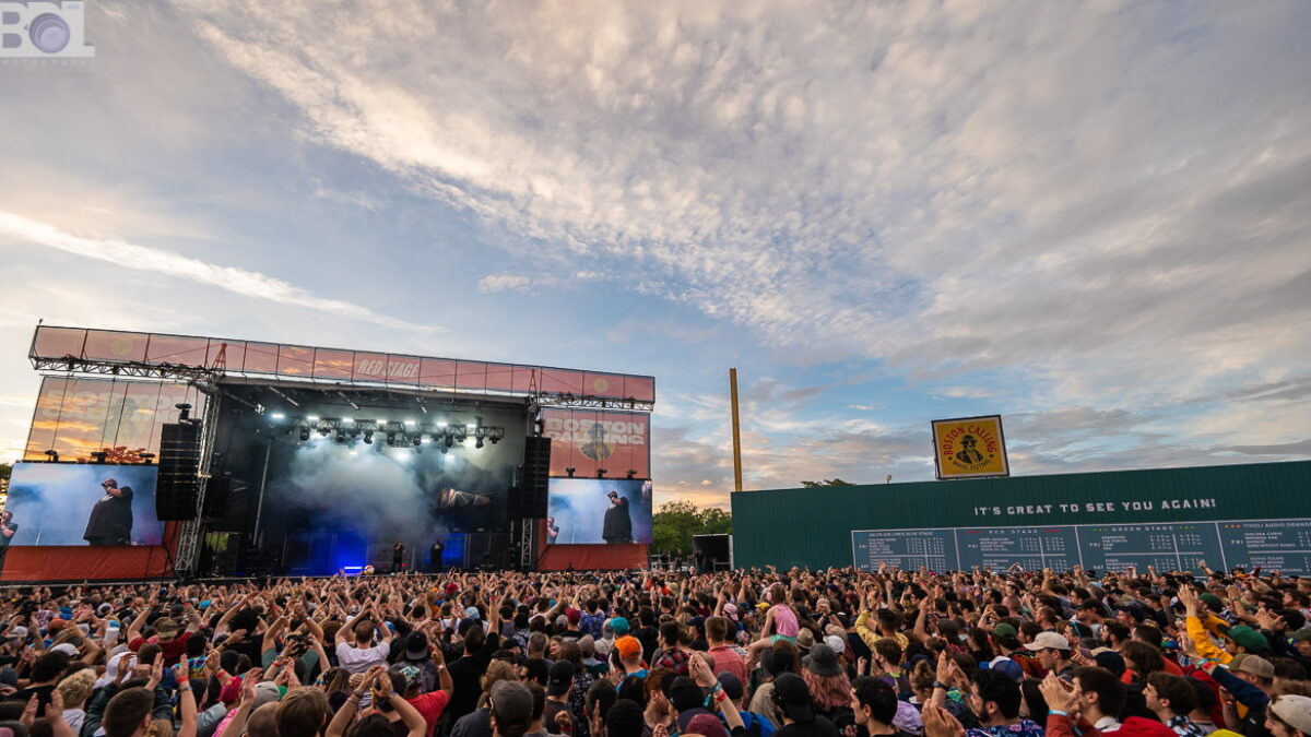 Boston Calling 2022 Review & Photos: Nine Inch Nails, Metallica & More