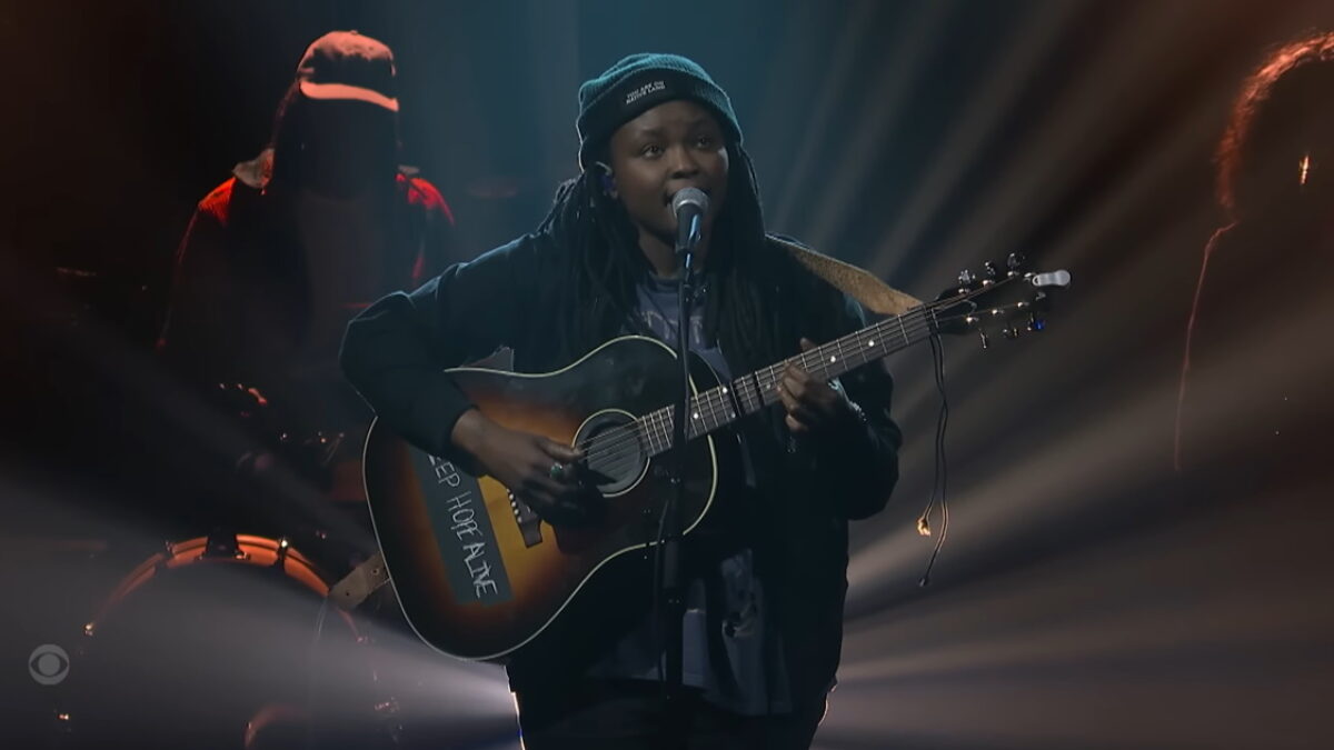 Joy Oladokun Debuts New Song ‘Purple Haze’ On ‘Colbert’
