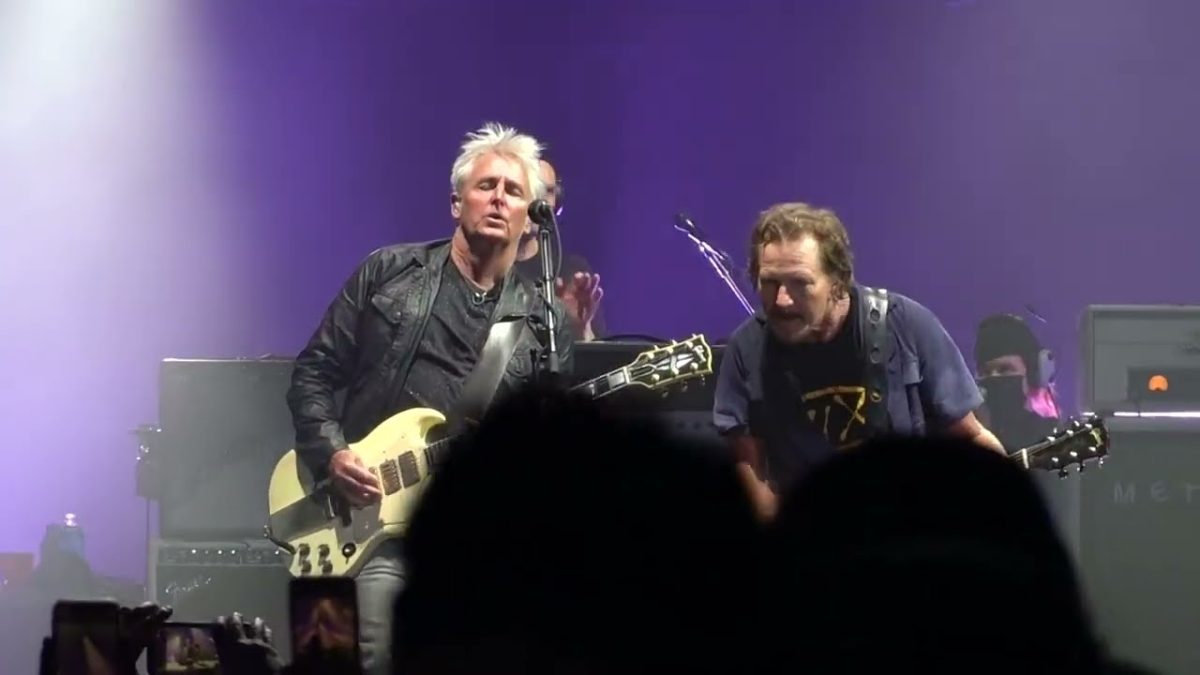 PEARL JAM : "Lightning Bolt" - Viejas Arena / San Diego, California (May 3, 2022)