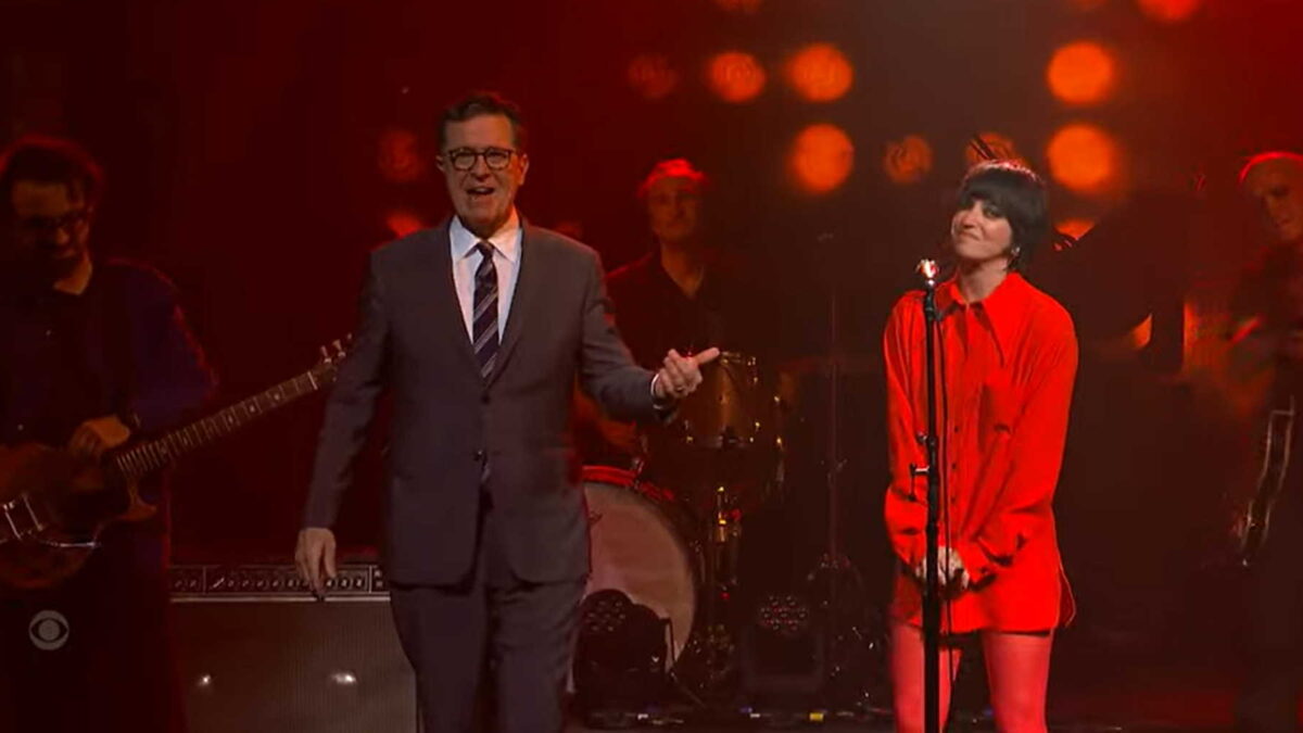 Sharon Van Etten Performs ‘Mistakes’ On ‘Colbert’
