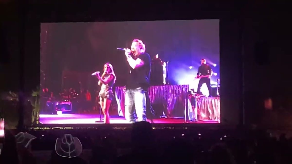 Stagecoach 2022 - Carrie Underwood with Axel Rose - Paradise City
