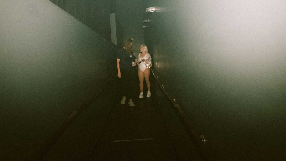 Sylvan Esso Releases ‘Sunburn’ Single