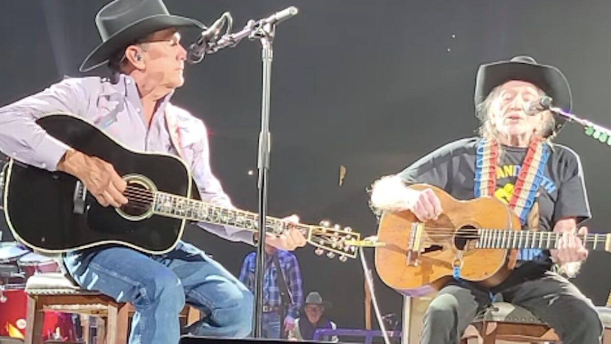 Willie Nelson & George Strait Perform Together In Austin