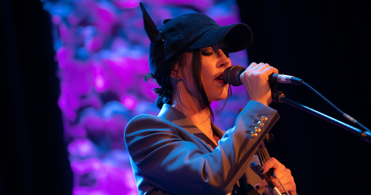 Amanda Shires Blackstein crop 1