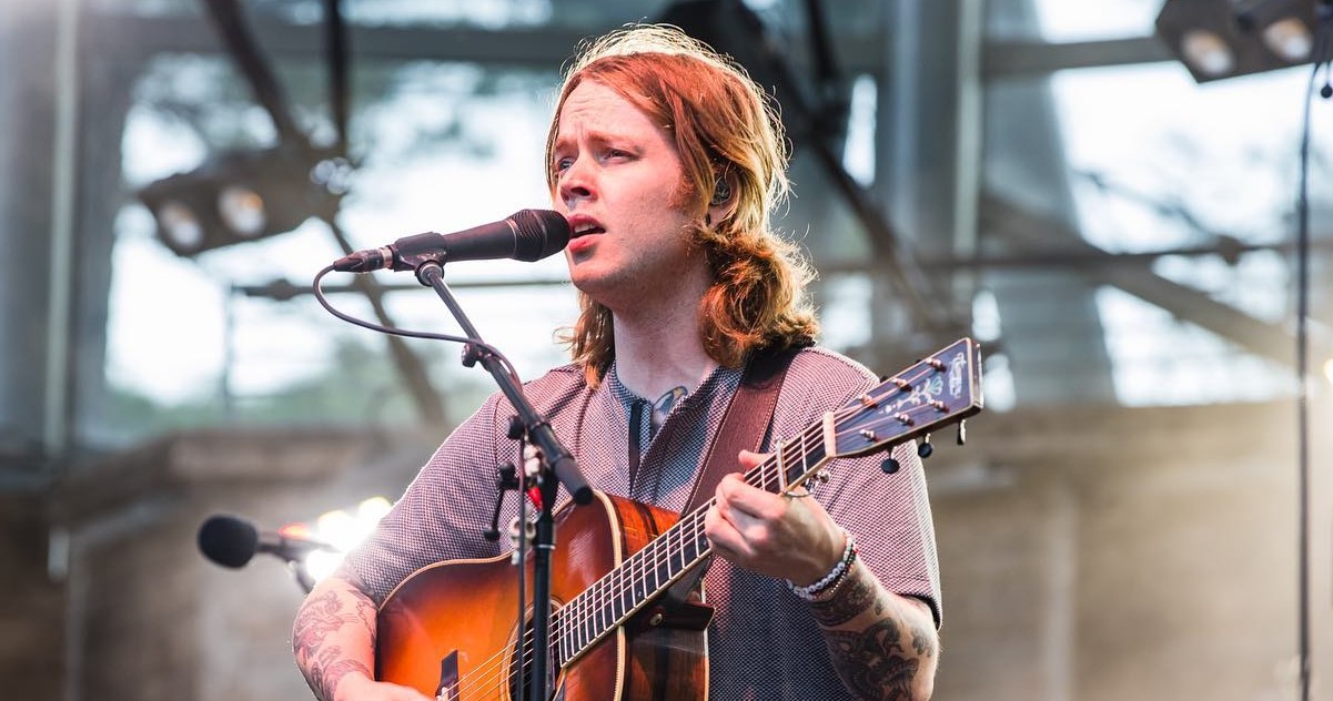 Billy Strings Plays GuestFilled Show Without Bassist Royal Masat In
