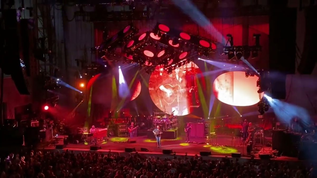 Gravedigger (Live) - Dave Matthews Band - June 6, 2022 - Daily's Place - Jacksonville, FL