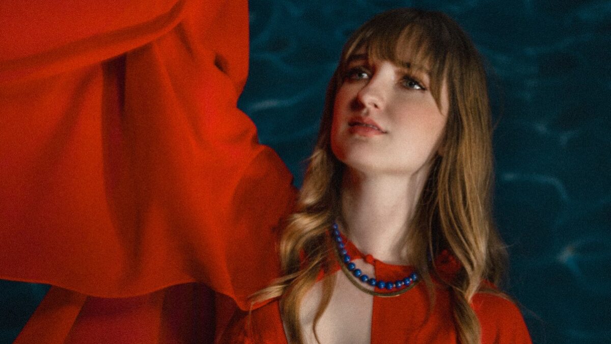 Madison Cunningham Details New Album ‘Revealer’ & Shares Single
