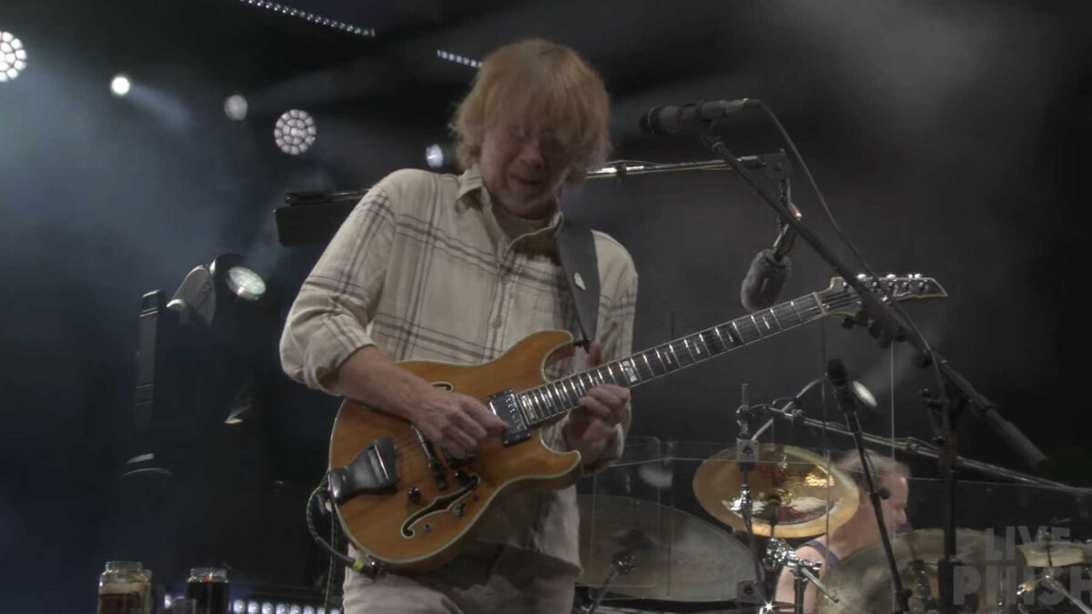 Watch Phish Perform 34-Minute ‘Sand’ In Noblesville: Pro-Shot Video