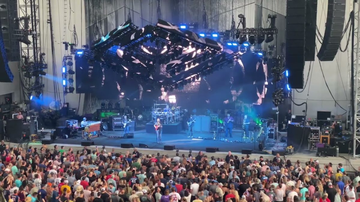 Squirm - Dave Matthews Band - June 6, 2022 - Daily's Place - Jacksonville, FL