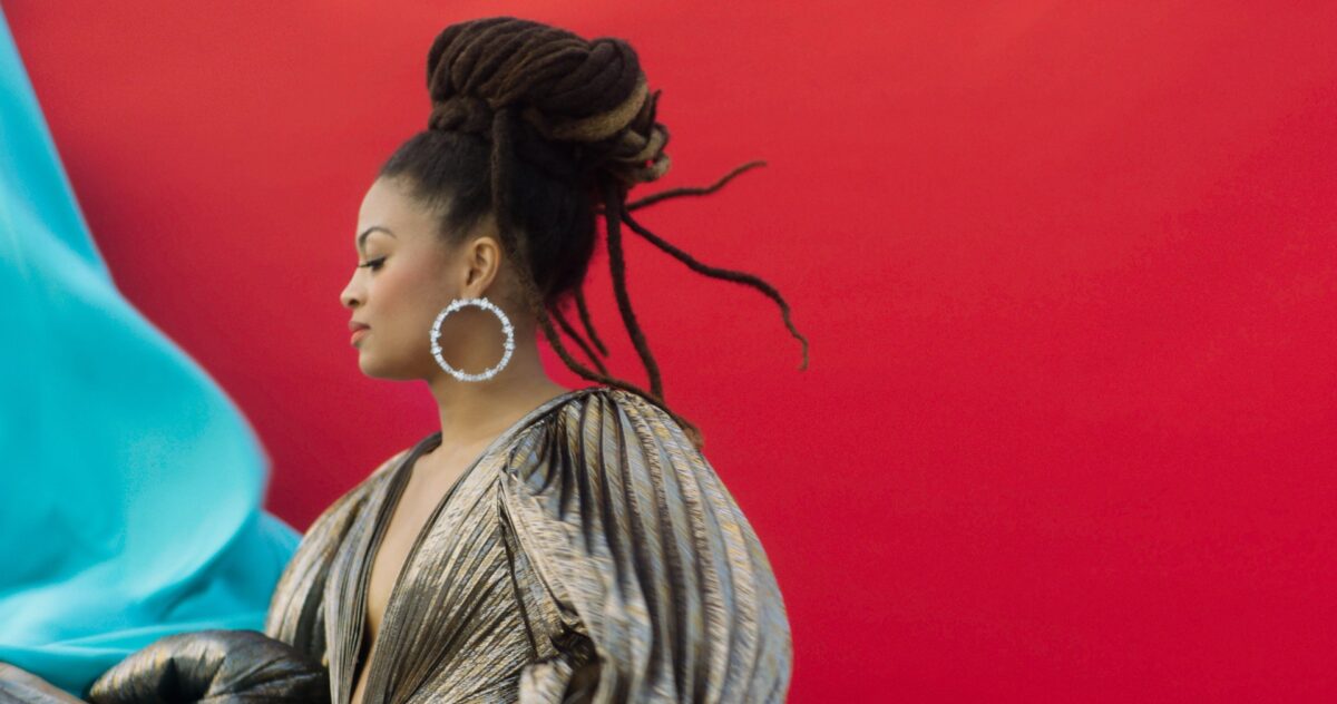 Valerie June press June 2022