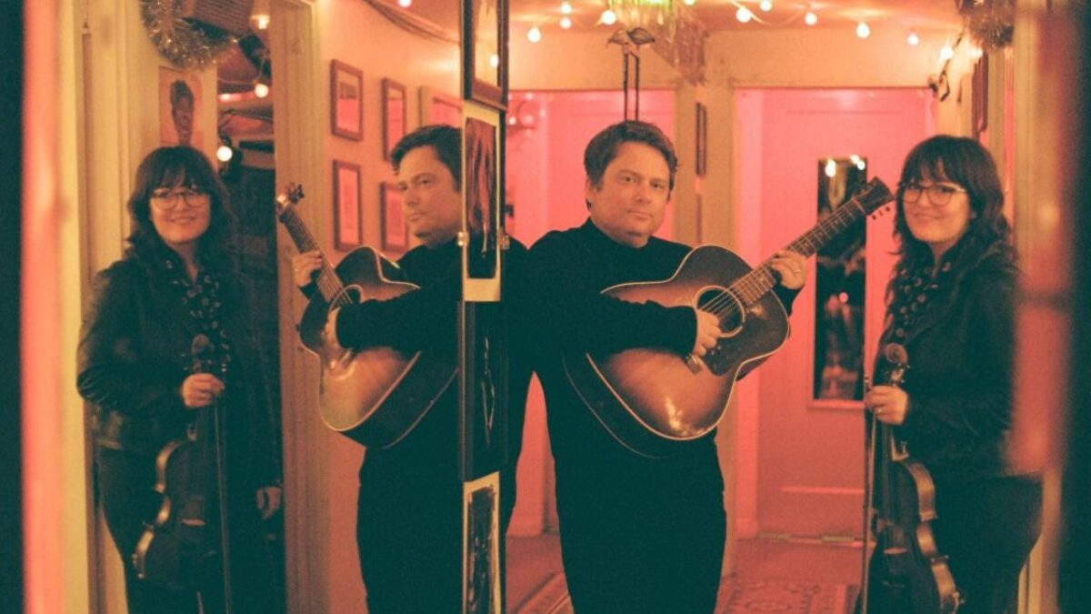 Watkins Family Hour Shares ‘(Remember Me) I’m The One Who Loves You’ Single Featuring Fiona Apple
