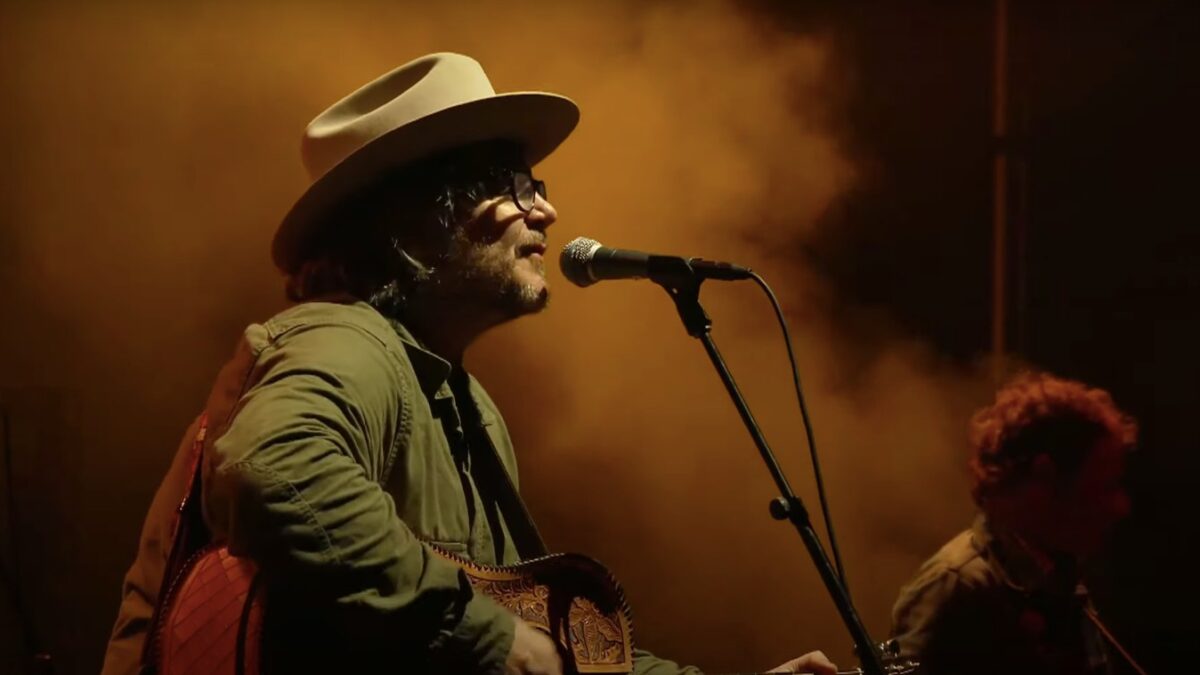 Watch Wilco Perform ‘Falling Apart (Right Now)’ At Solid Sound 2022