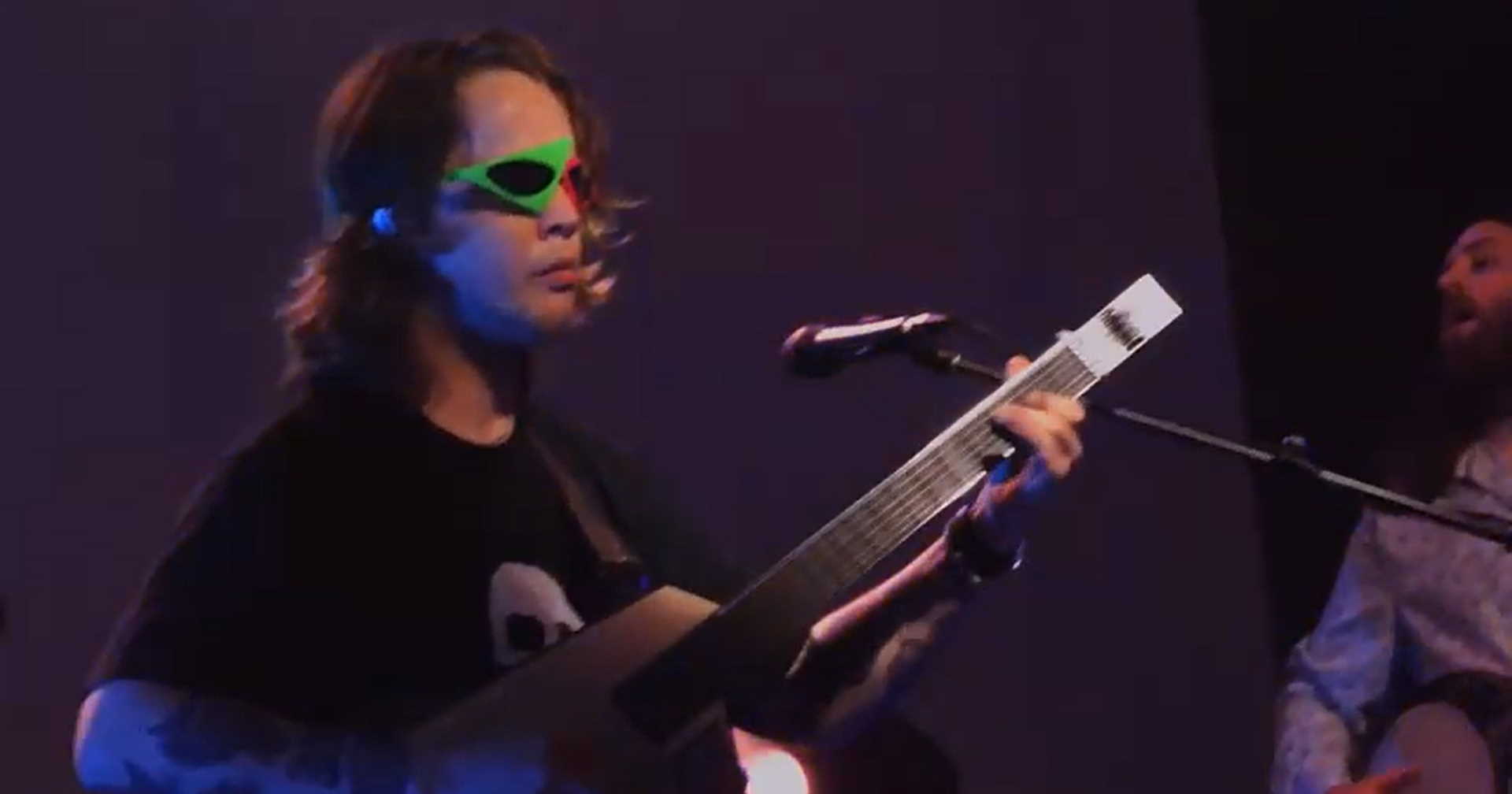 Billy Strings Plays ‘Gold Rush 3000’ In Chicago