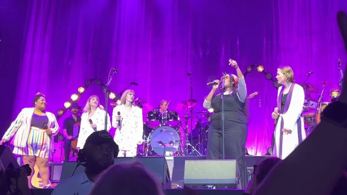 Crowded Table - Brandi Carlile - Ascend Amphitheater - July 9, 2022